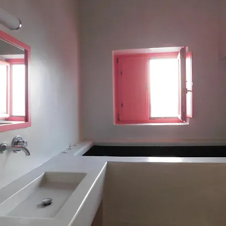 Appartamento Peaceful Caldera Suites