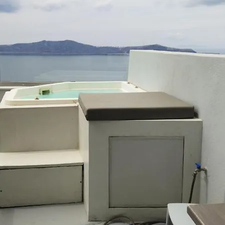דירה Peaceful Caldera Suites *