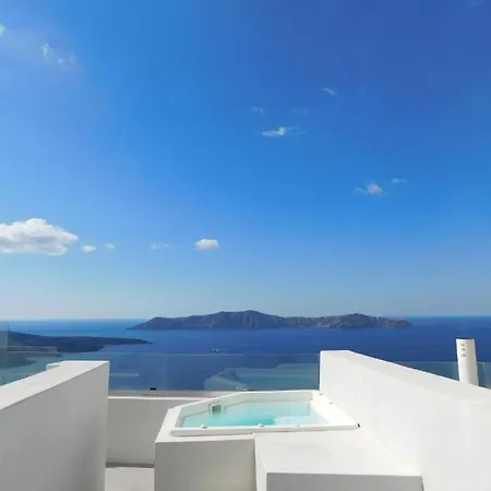 Peaceful Caldera Suites *